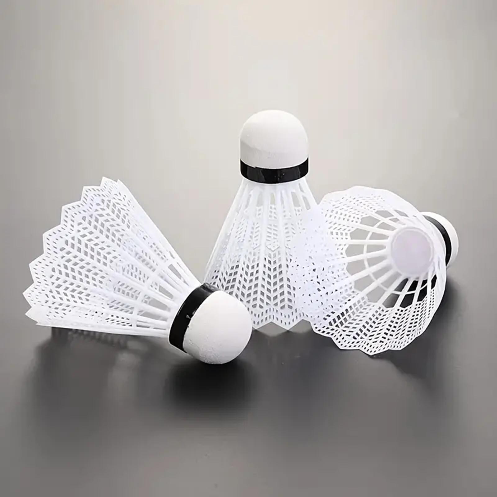 12 Buah Shuttlecock Bulu Tangk - Badminton Fun Game ulasan dan harga